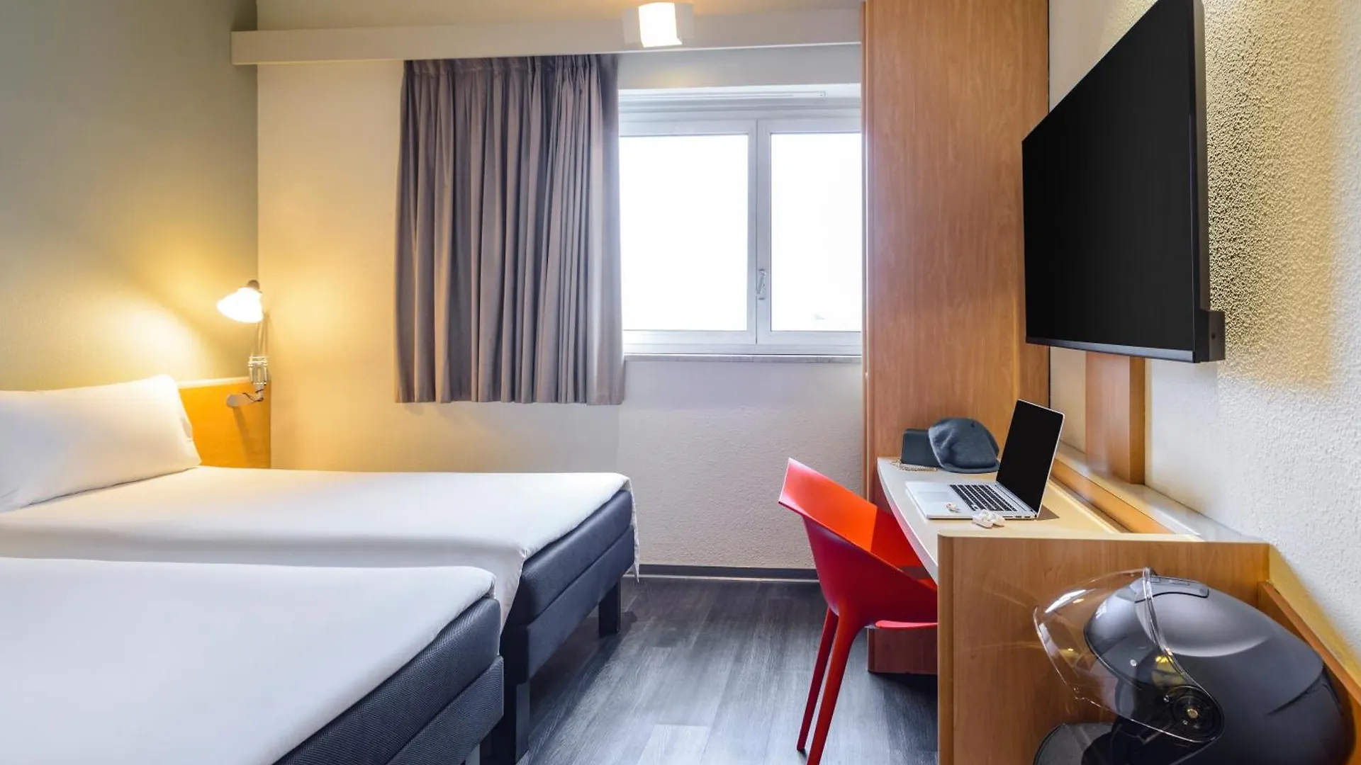Ibis Milano Centro Hotel