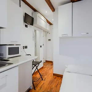 Sant Ambrogio Lovely Flat Milán